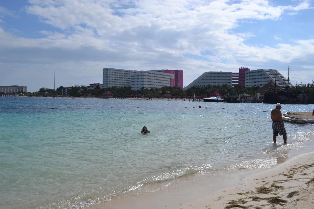 Bella Beach Condo Vacation 2 Bedrooms แคนคูน ภายนอก รูปภาพ